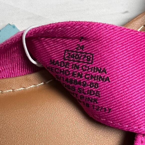 Old Navy Bright Pink Cross Strap Slide size 7 - Picture 15 of 15